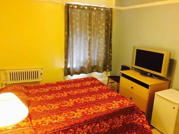 Aldrich Hotel 9
